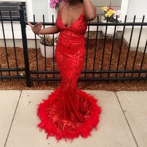 Red sparkling Prom dress